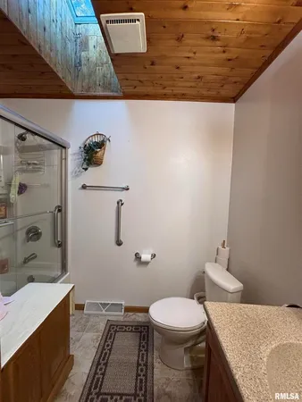 $299,500 | 61 West Timberline Drive, Blue Grass, IA 52726