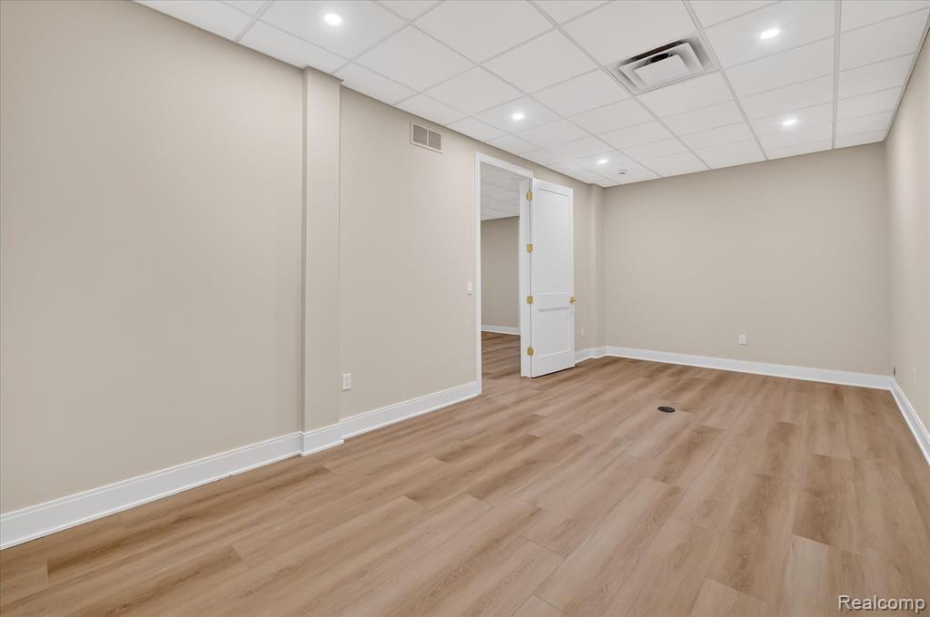 546 Maplehill Road Rochester Hills, MI 48306 - Photo 47 of 52