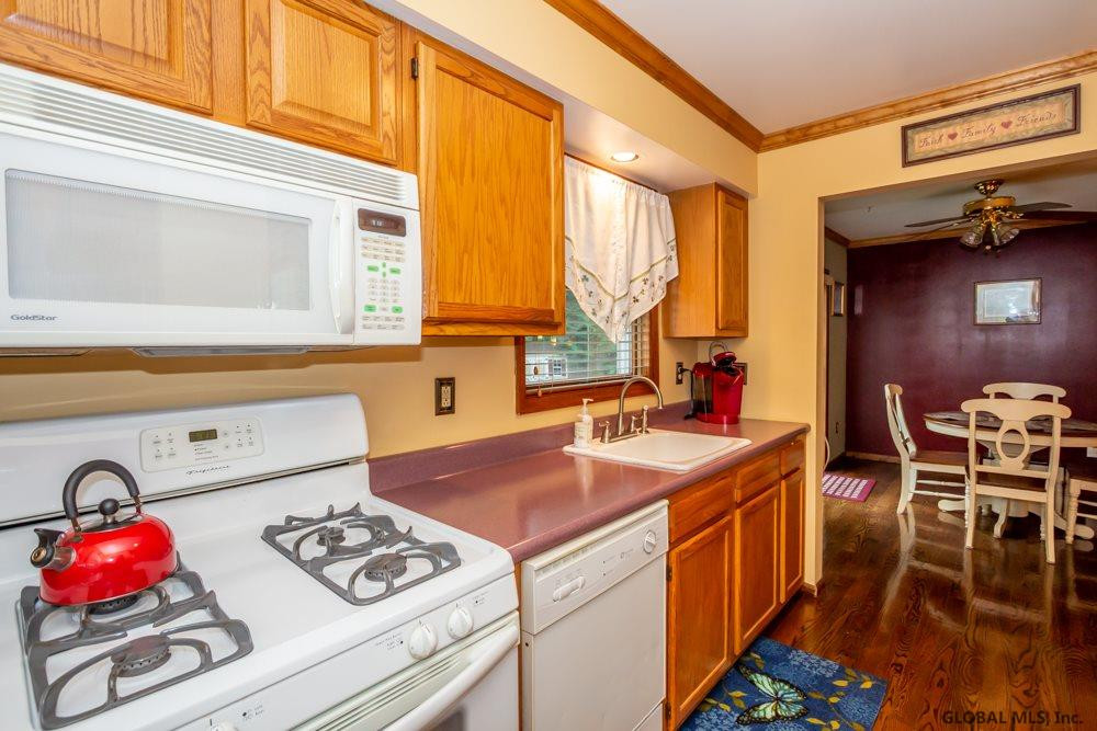18 Highgate Road Wilton, NY 12831 - Photo 2 of 44 Photo 2