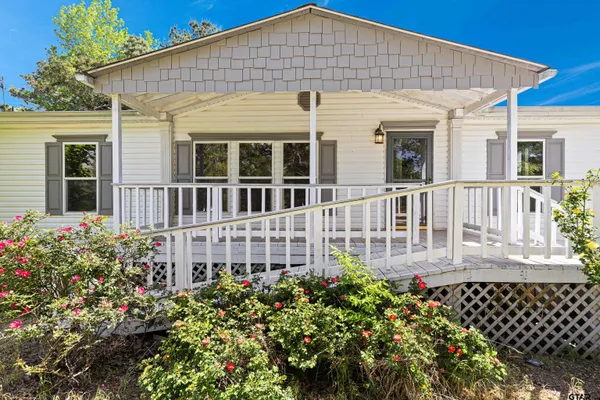 $329,999 | 16193 County Road 3167, Mount Enterprise, TX 75681
