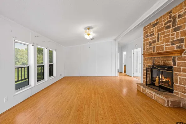 $329,999 | 16193 County Road 3167, Mount Enterprise, TX 75681