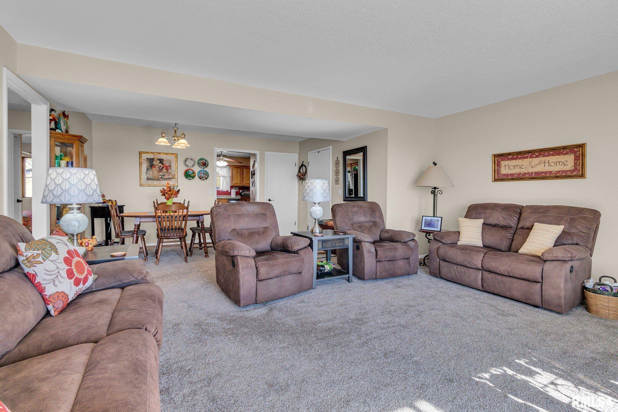 3721 35th Street Moline, IL 61265 - Photo 5 of 25