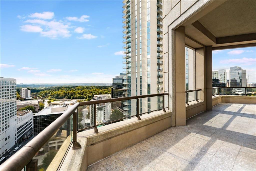 3376 Peachtree Road Northeast, Unit 33B Atlanta, GA 30326 - Photo 35 of 45 a view of a balcony with city view
