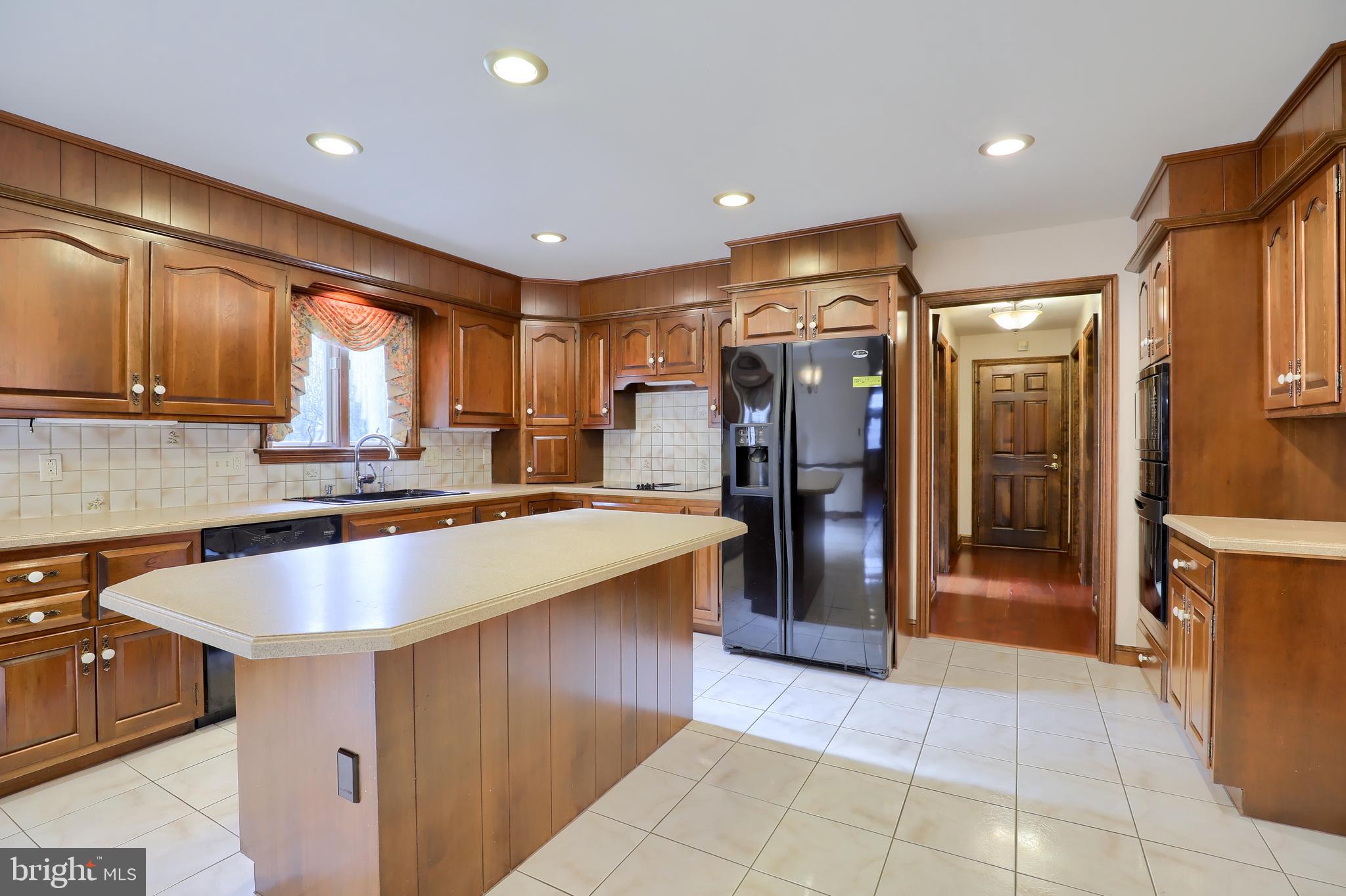 520 Randolph Drive Lititz, PA 17543 - Photo 16 of 57