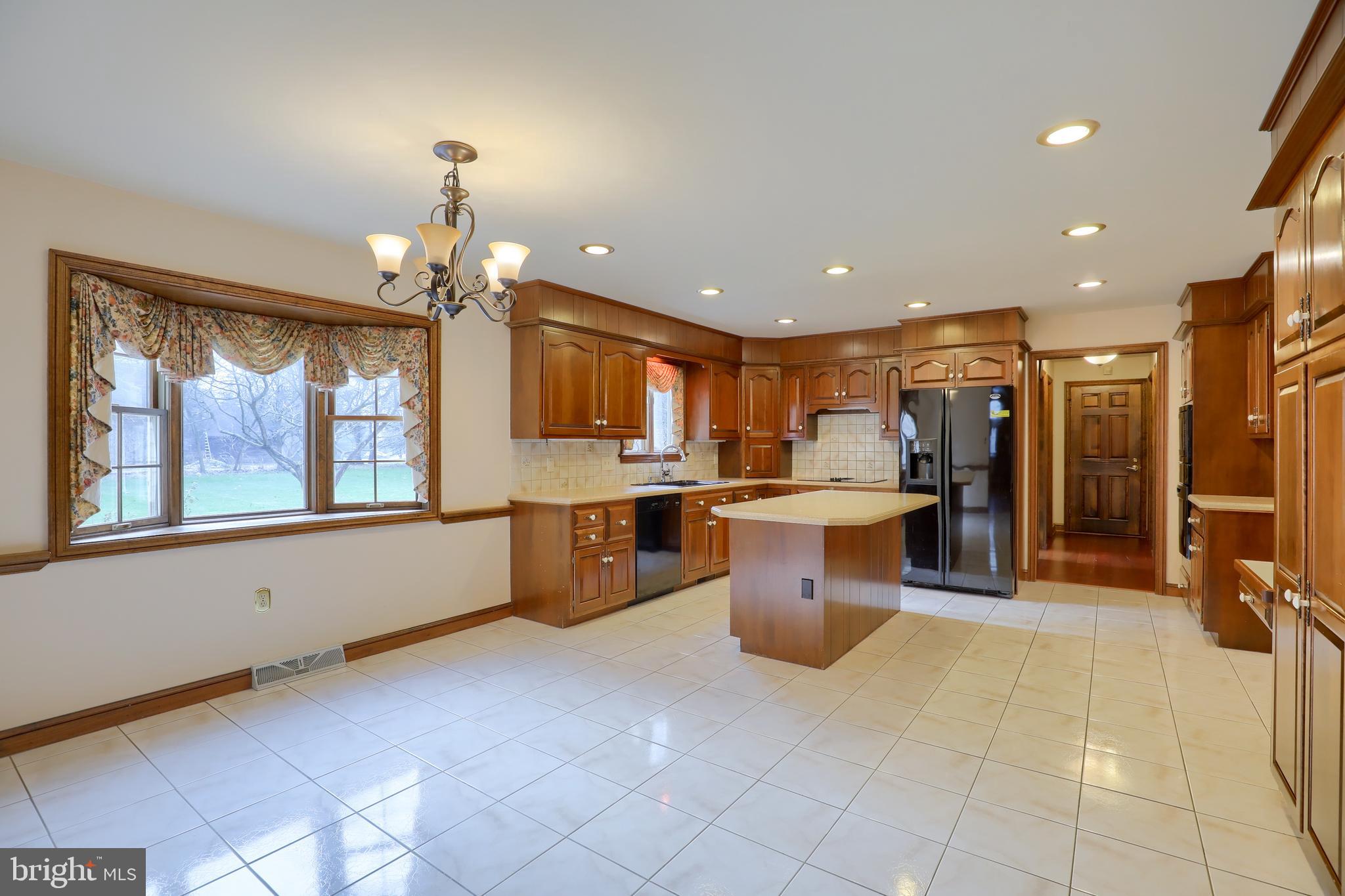 520 Randolph Drive Lititz, PA 17543 - Photo 18 of 57