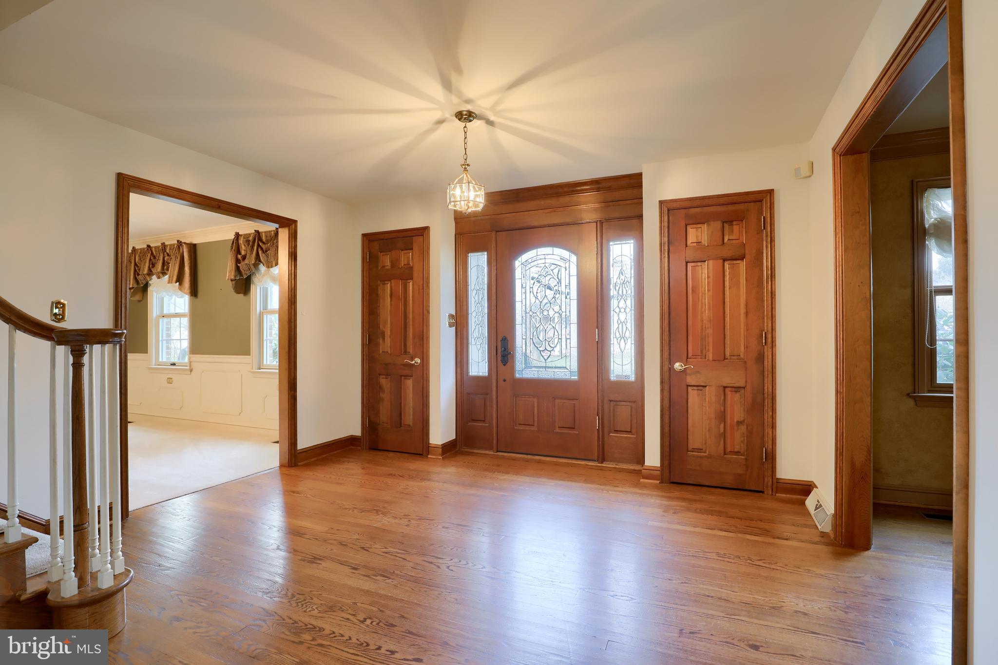 520 Randolph Drive Lititz, PA 17543 - Photo 3 of 57