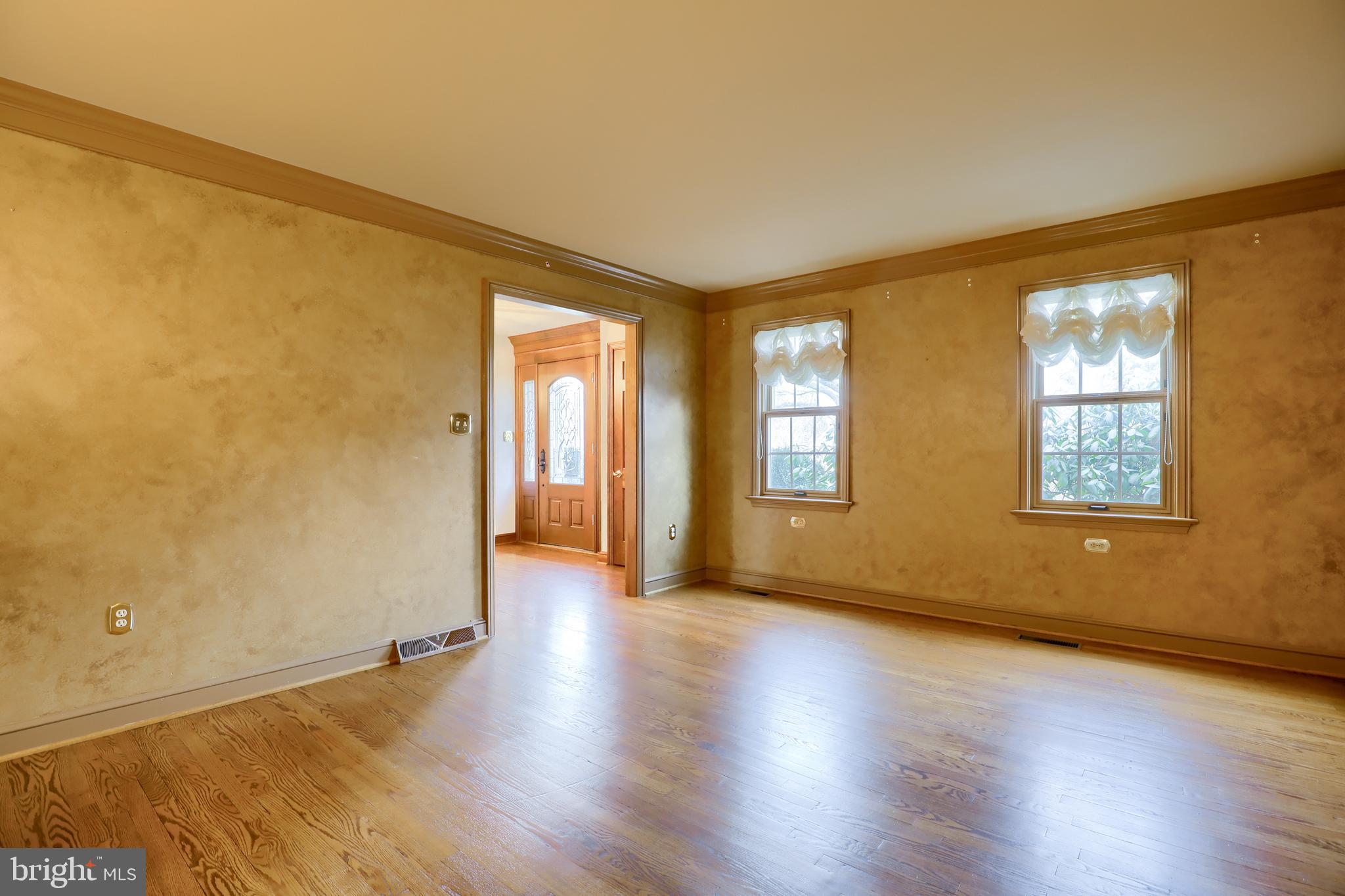 520 Randolph Drive Lititz, PA 17543 - Photo 6 of 57