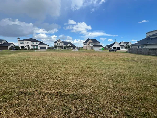 $399,999 | 4812 Lost Creek Lane, League City, TX 77573