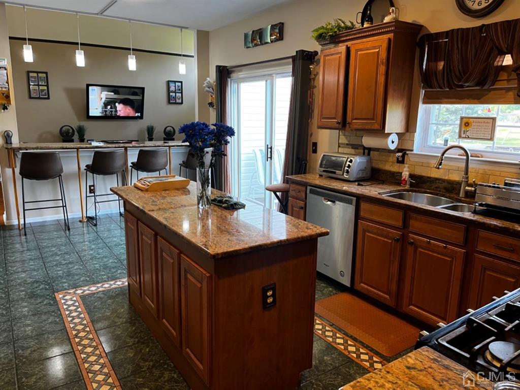 8 Hageman Road Somerset, NJ 08873 - Photo 17 of 59 Kitchen with Center Island