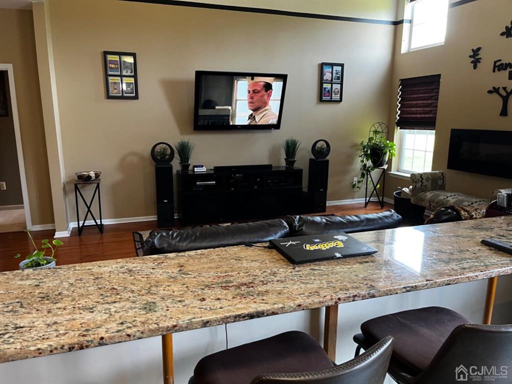 8 Hageman Road Somerset, NJ 08873 - Photo 23 of 59 Breakfast Bar& Family Room