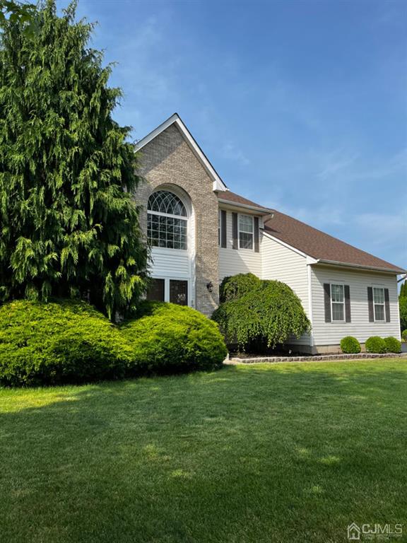 8 Hageman Road Somerset, NJ 08873 - Photo 4 of 59 Gallery Image 4