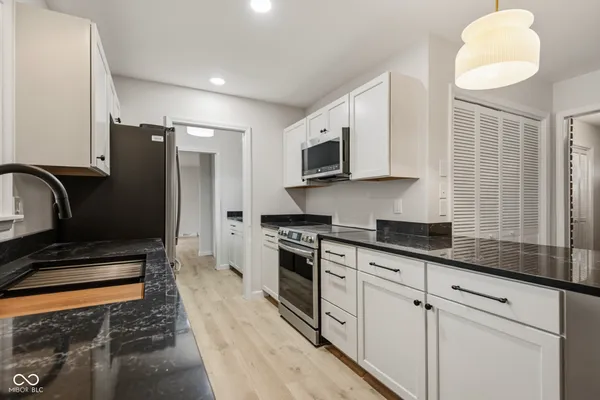 $369,000 | 430 Mutton Creek Drive, Seymour, IN 47274