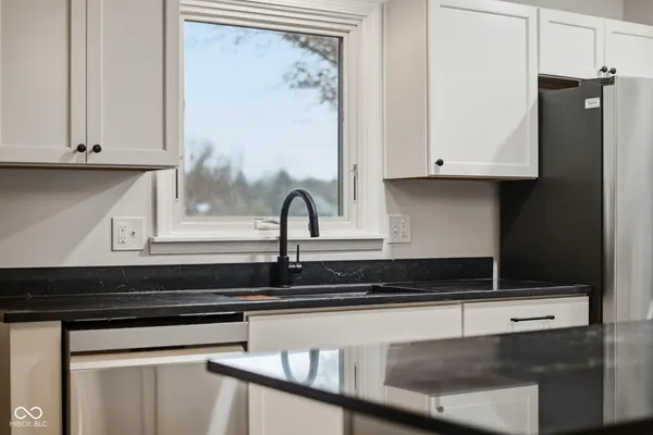 $369,000 | 430 Mutton Creek Drive, Seymour, IN 47274