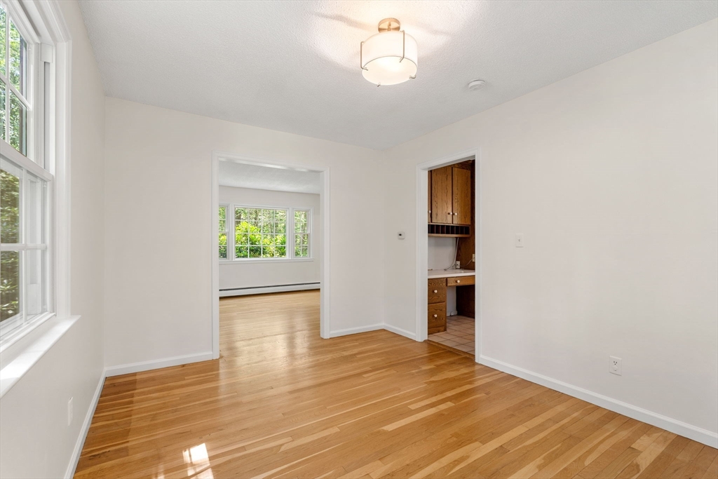 7 Hidden Ledge Road Manchester, MA 01944 - Photo 31 of 38