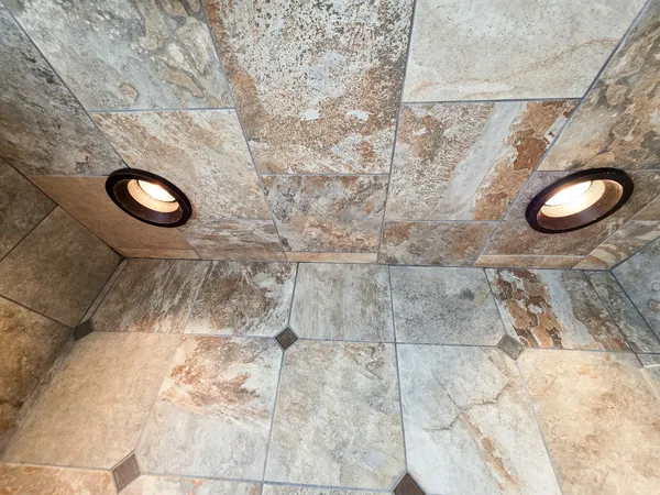 $349,500 | 521 North Locust Street, Flora, IL 62839