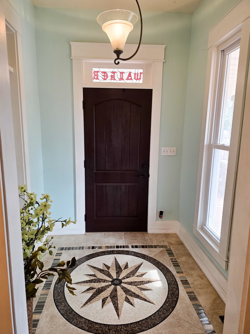 521 North Locust Street Flora, IL 62839 - Photo 9 of 100