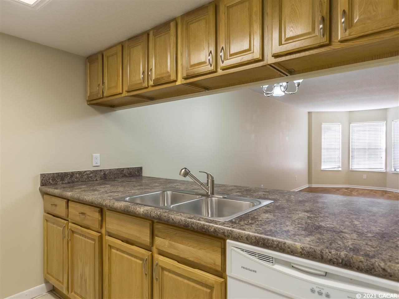 4036 Southwest 15 Place Gainesville, FL 32607 - Photo 6 of 13 Gallery Image 6