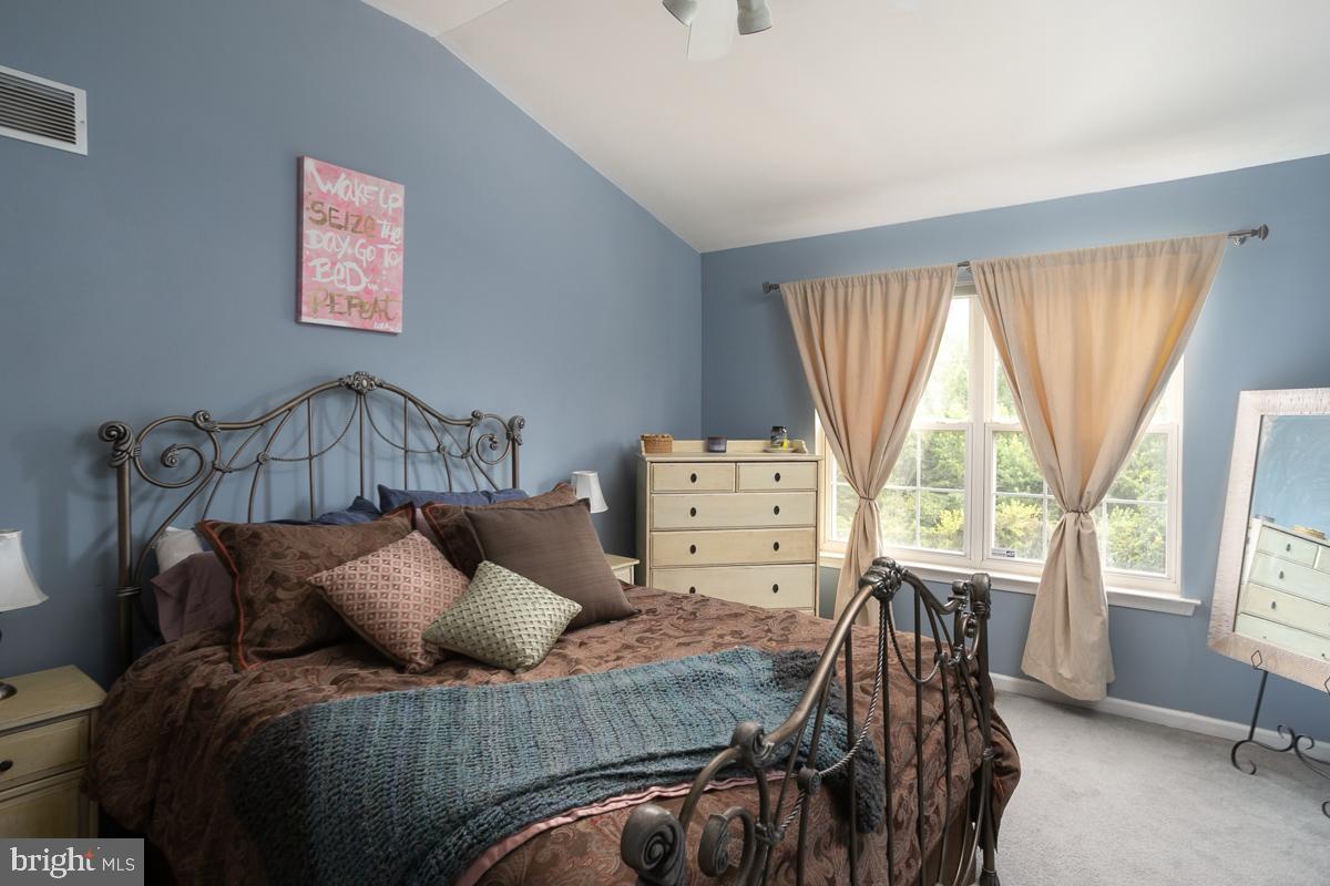 72 Threadleaf Terrace Burlington, NJ 08016 - Photo 14 of 23