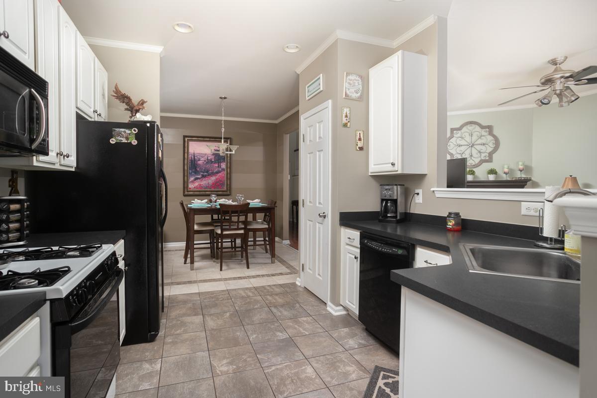 72 Threadleaf Terrace Burlington, NJ 08016 - Photo 6 of 23