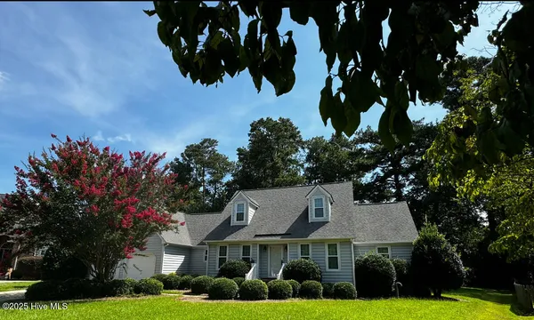 $449,900 | 109 Chatham Pass, Trent Woods, NC 28562