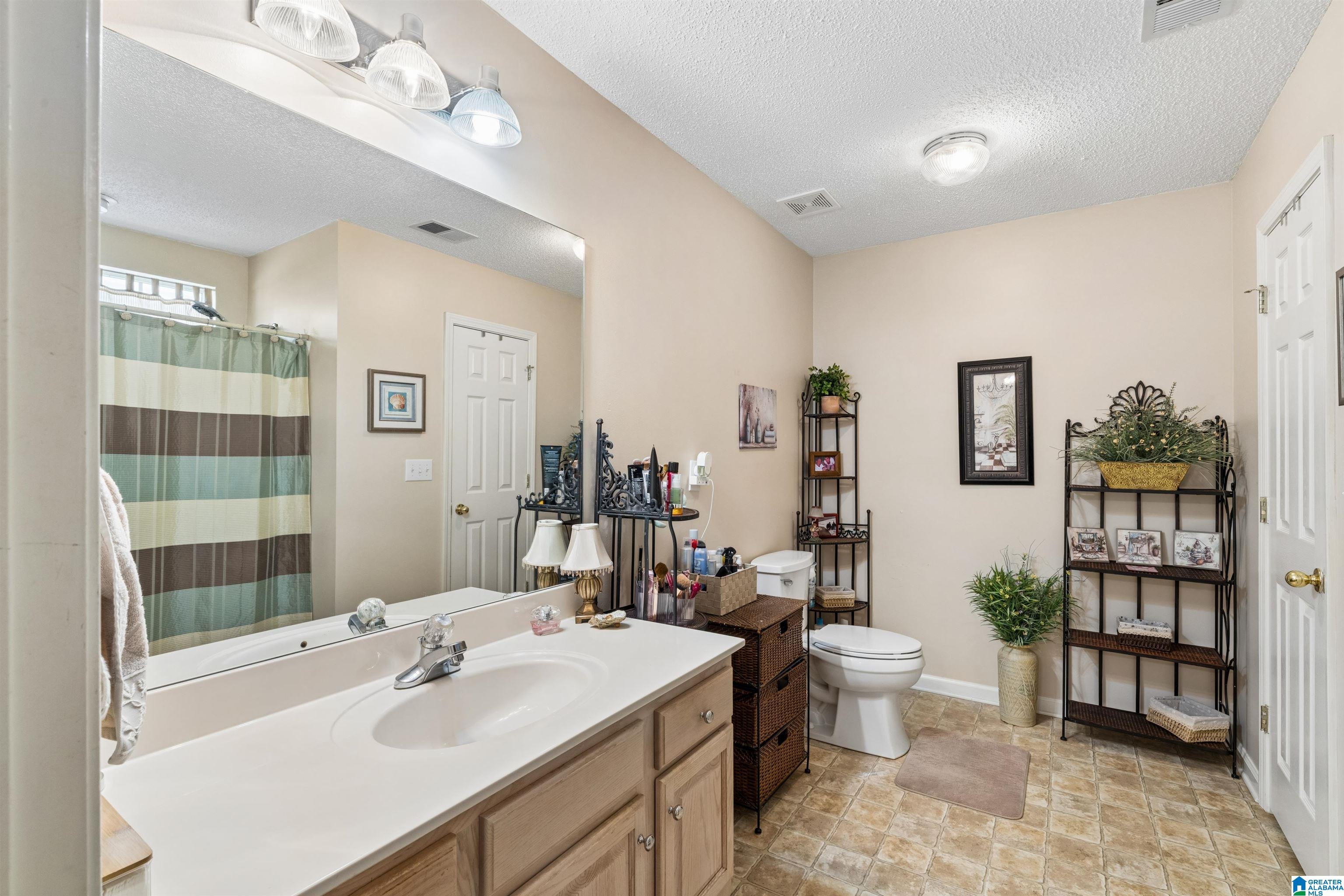 144 Warwick Circle Alabaster, AL 35007 - Photo 34 of 37