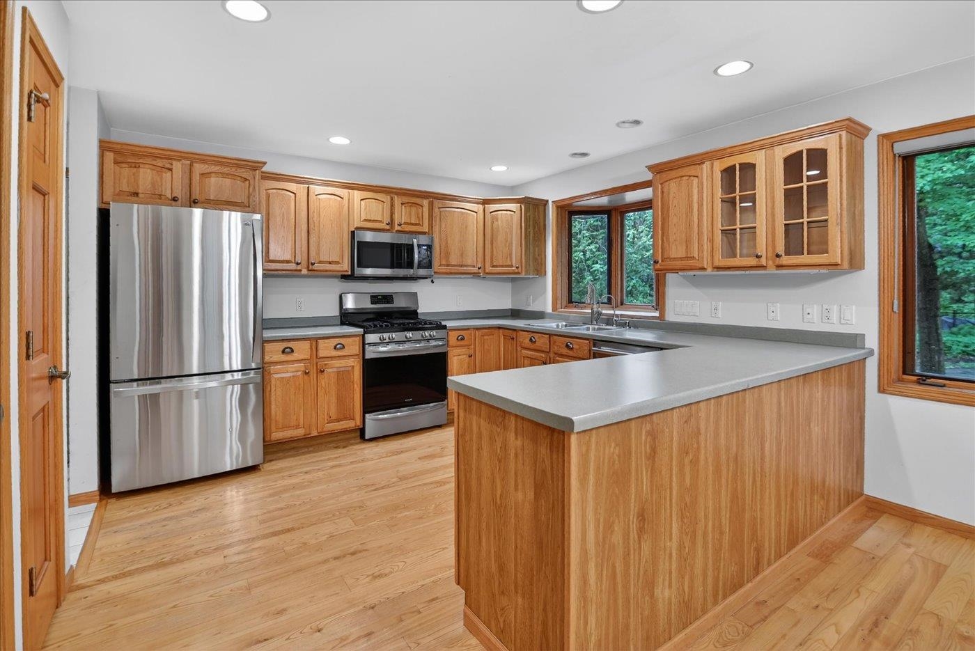 4454 Beale Street Madison, WI 53711 - Photo 12 of 47