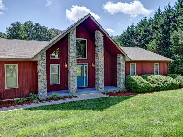 $479,000 | 20 Brooks Cove Road, Candler, NC 28715