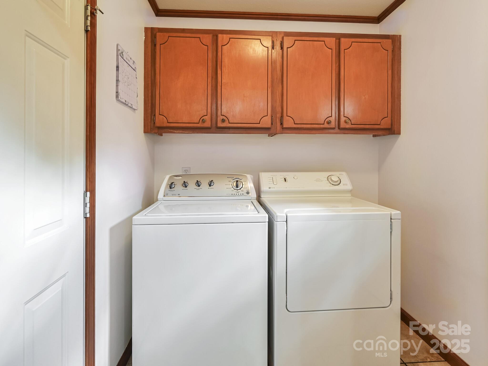 20 Brooks Cove Road Candler, NC 28715 - Photo 20 of 43 a utility room with dryer and washer