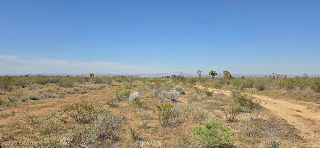 0 175th Street Llano, CA 93544 - Photo 7 of 17 a view of a sky