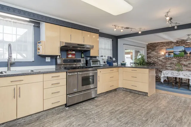 $539,900 | 2 Denise Street, Nashua, NH 03063