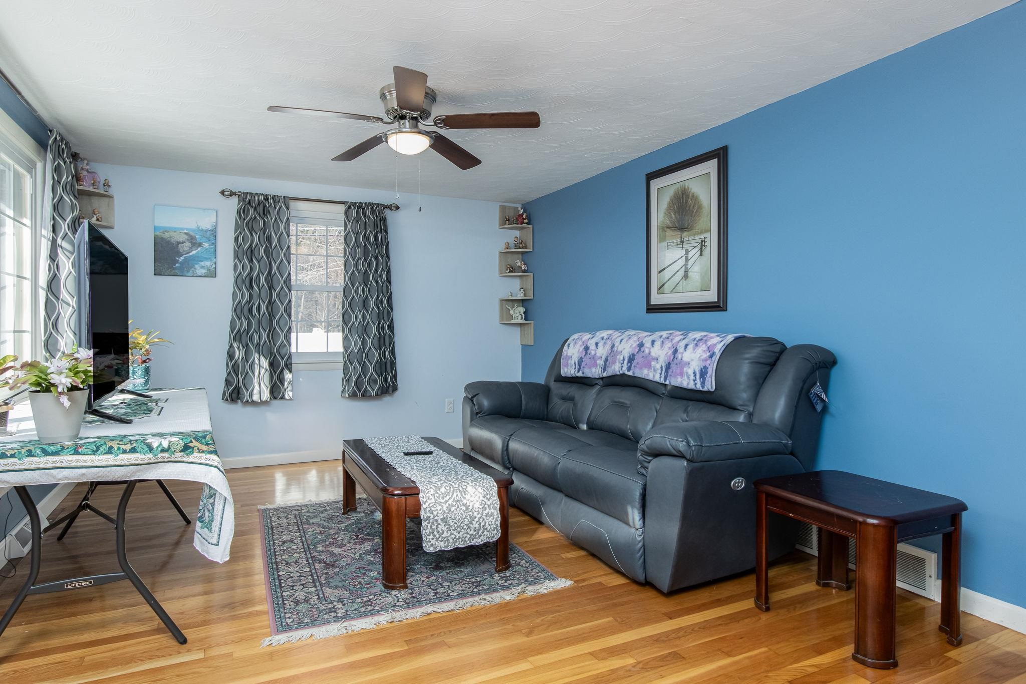 2 Denise Street Nashua, NH 03063 - Photo 20 of 54