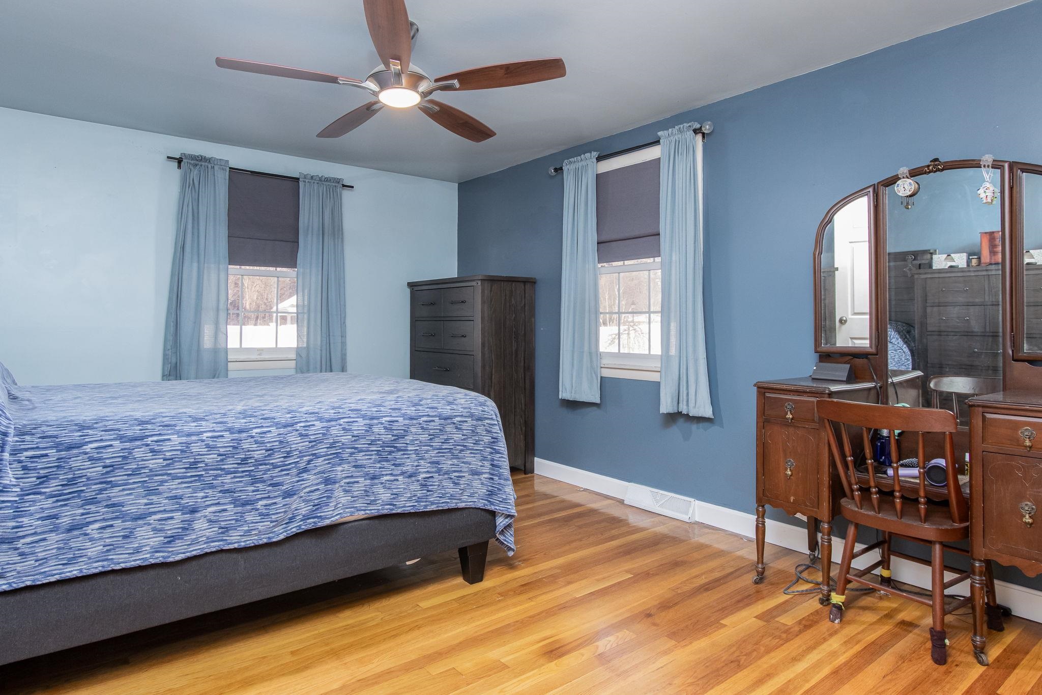 2 Denise Street Nashua, NH 03063 - Photo 23 of 54