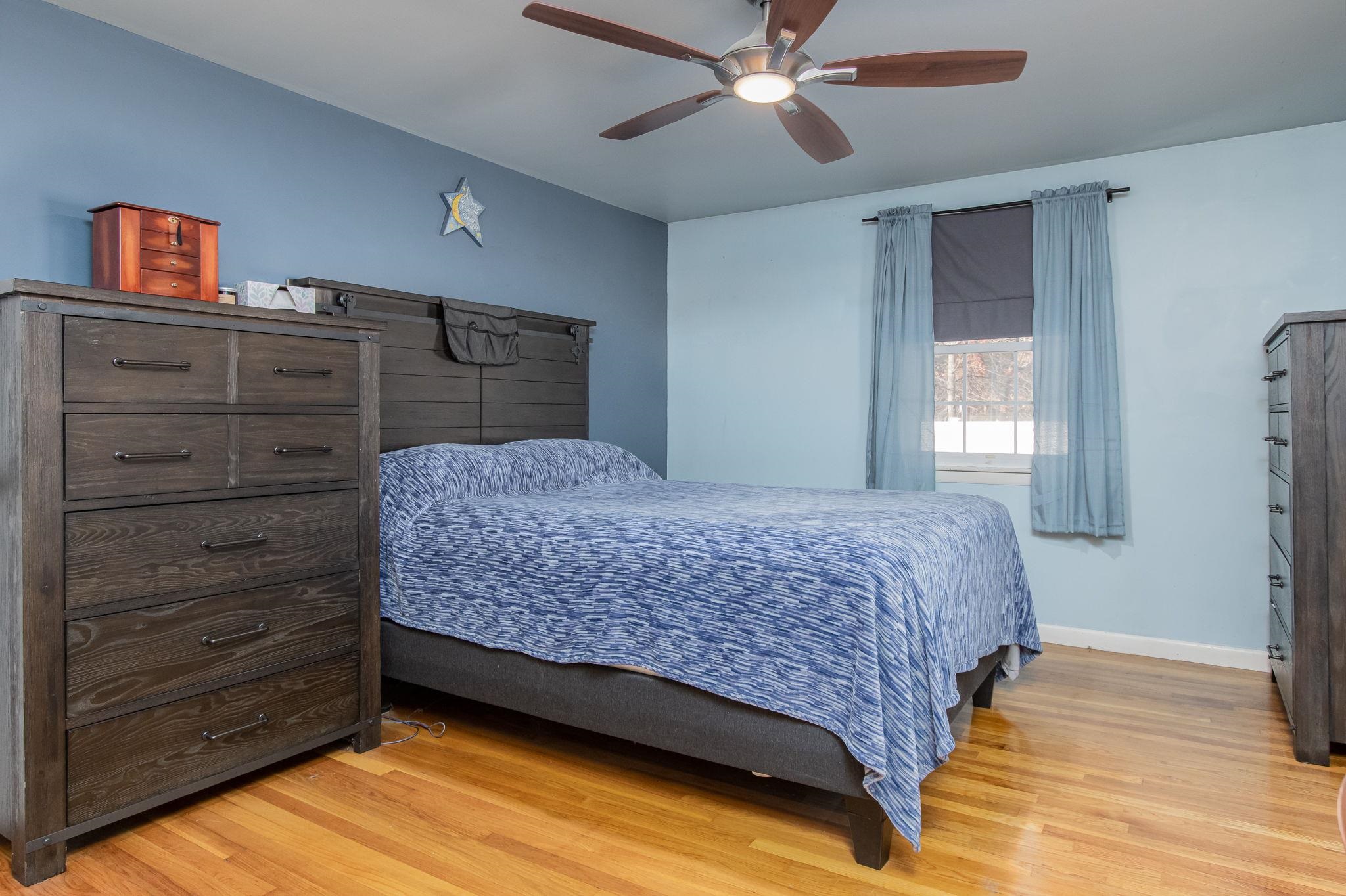 2 Denise Street Nashua, NH 03063 - Photo 24 of 54