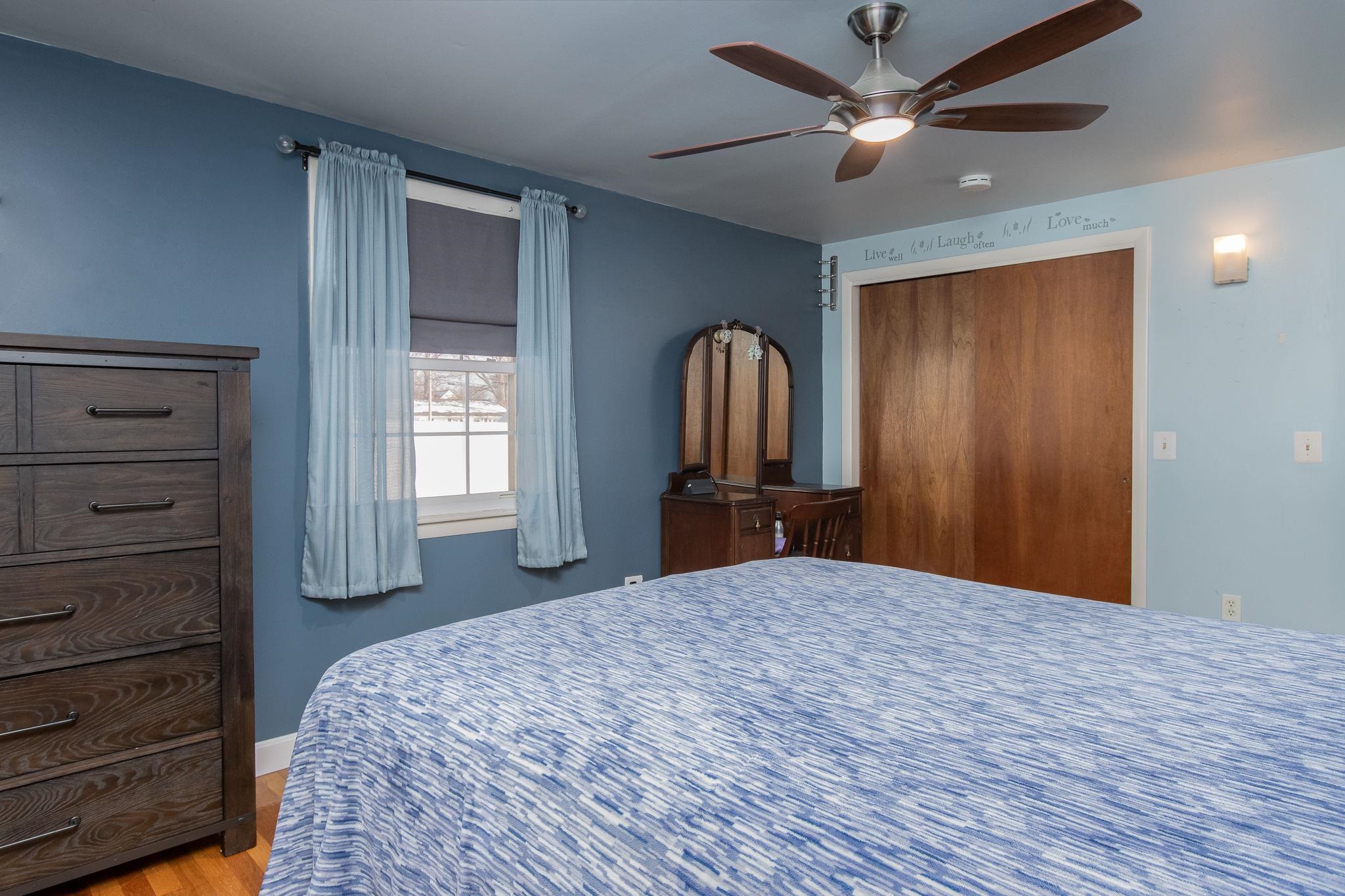 2 Denise Street Nashua, NH 03063 - Photo 25 of 54