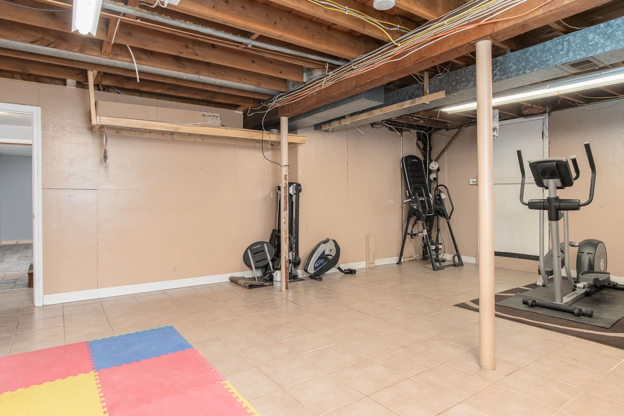 2 Denise Street Nashua, NH 03063 - Photo 42 of 54