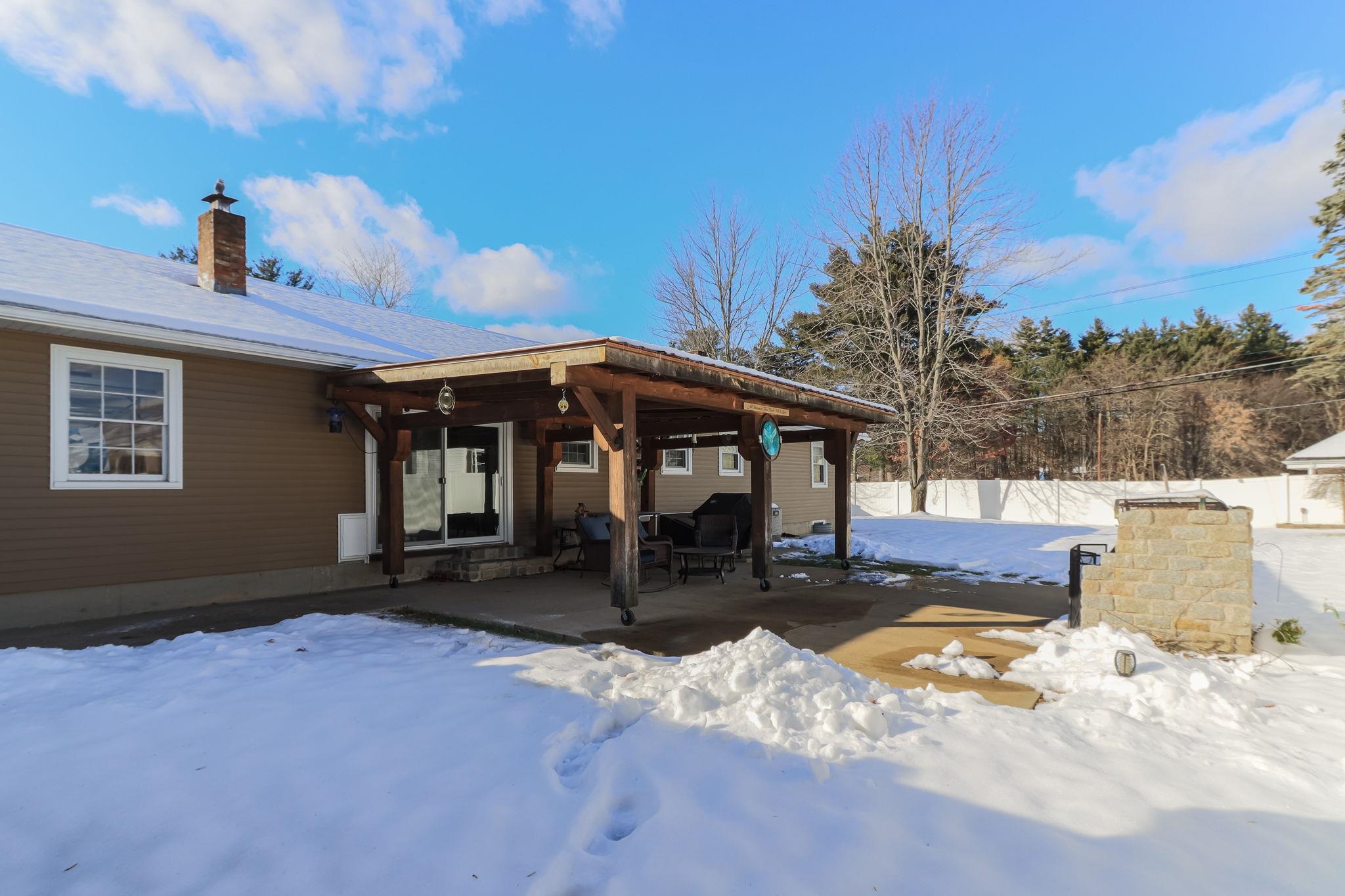 2 Denise Street Nashua, NH 03063 - Photo 43 of 54