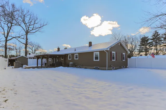 $539,900 | 2 Denise Street, Nashua, NH 03063