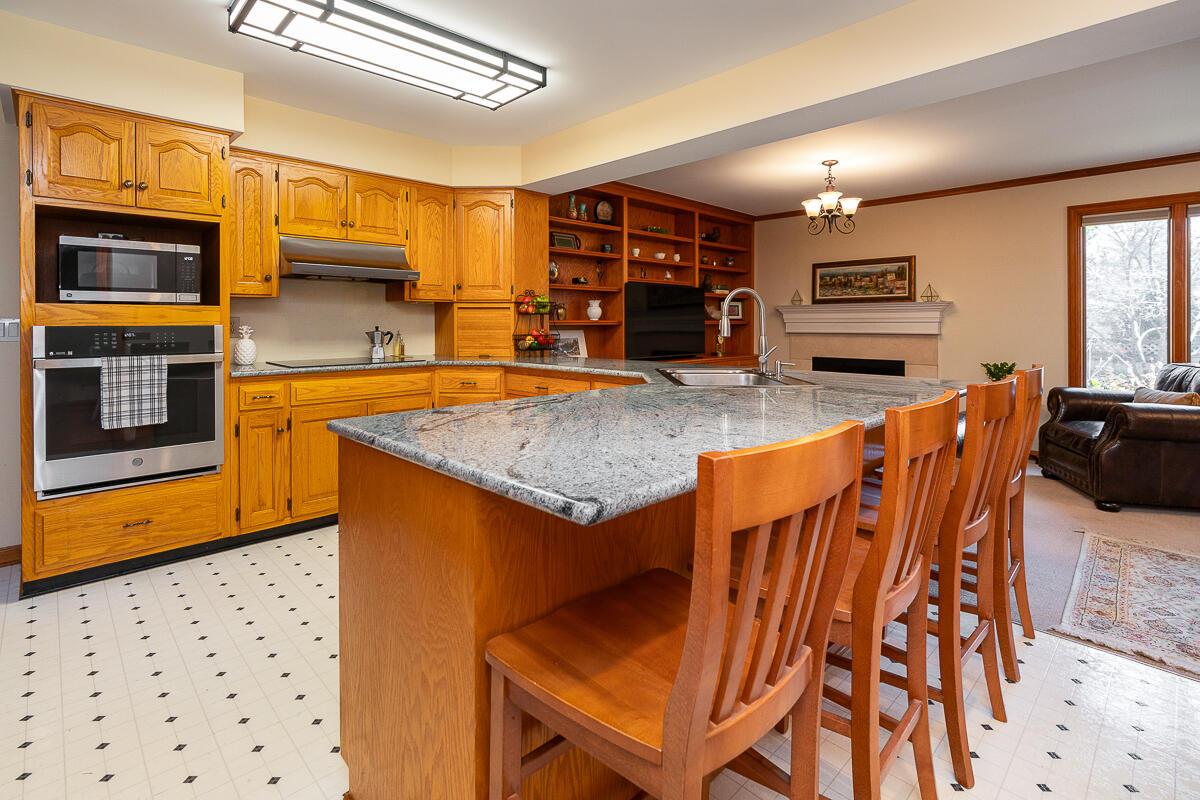2716 Welsford Road Columbus, OH 43221 - Photo 17 of 46 Kitchen
