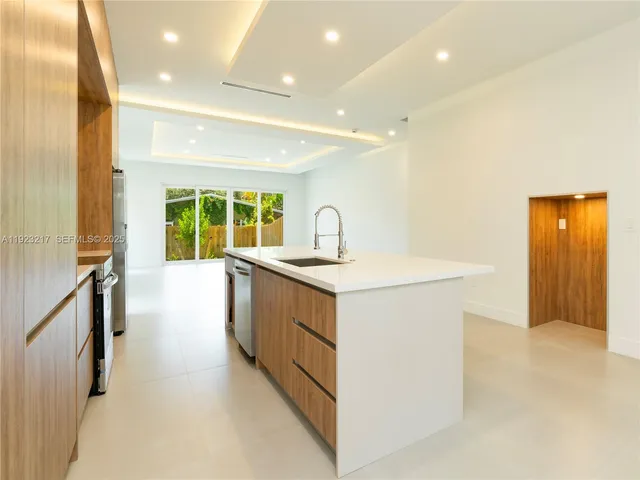 $1,850,000 | 1720 Southwest 20th Street, Fort Lauderdale, FL 33315