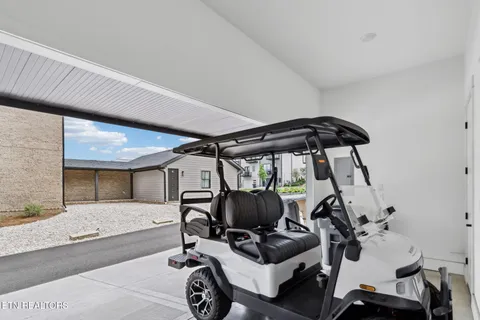 $725,000 | 9835 Clingmans Dome Drive, Knoxville, TN 37922