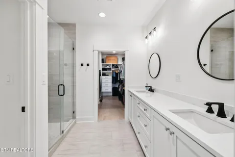 $725,000 | 9835 Clingmans Dome Drive, Knoxville, TN 37922