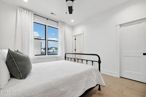 $725,000 | 9835 Clingmans Dome Drive, Knoxville, TN 37922