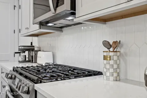 $725,000 | 9835 Clingmans Dome Drive, Knoxville, TN 37922