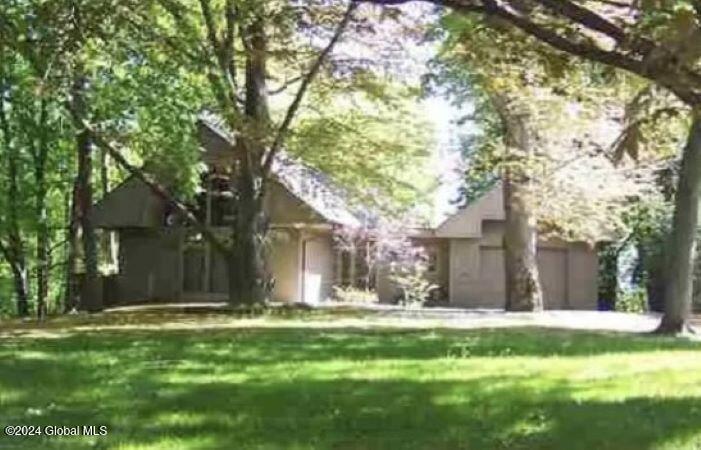 20 Westover Road Troy, NY 12180 - Photo 1 of 20 Exterior