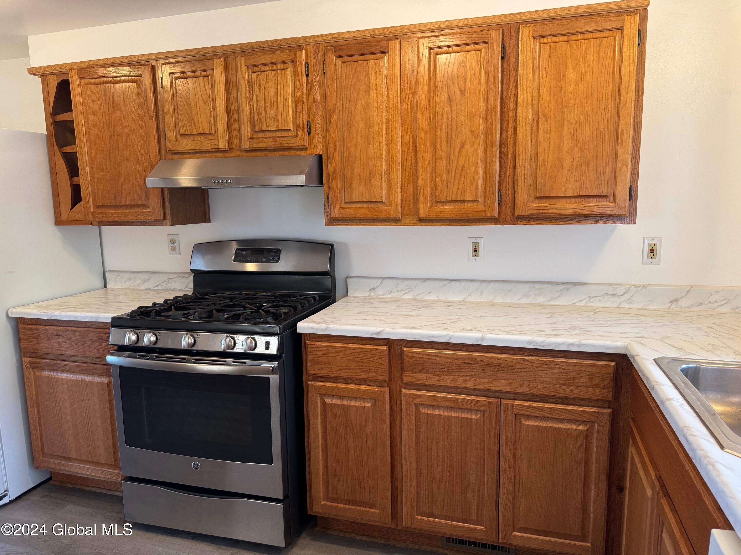 20 Westover Road Troy, NY 12180 - Photo 6 of 20 Kitchen 2