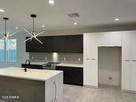 $3,600 | 2826 North 28th Place, Phoenix, AZ 85008