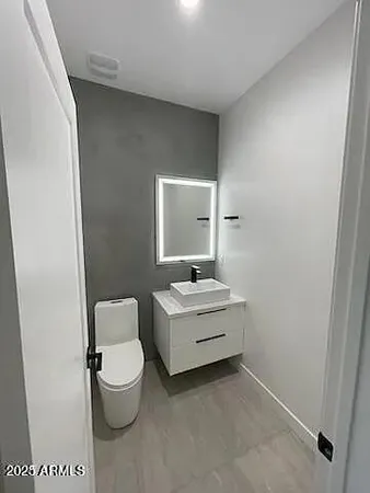 $3,600 | 2826 North 28th Place, Phoenix, AZ 85008