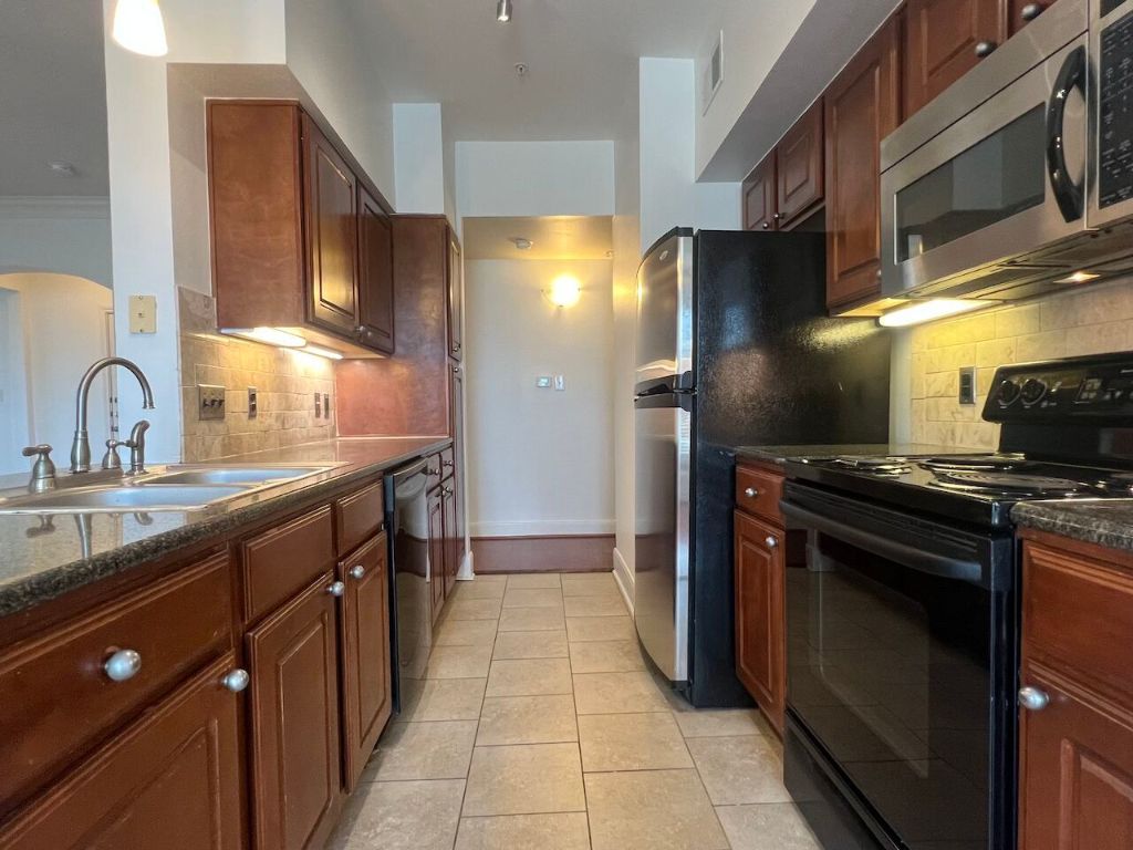 7701 Rialto Boulevard, Unit 1232 Austin, TX 78735 - Photo 17 of 39