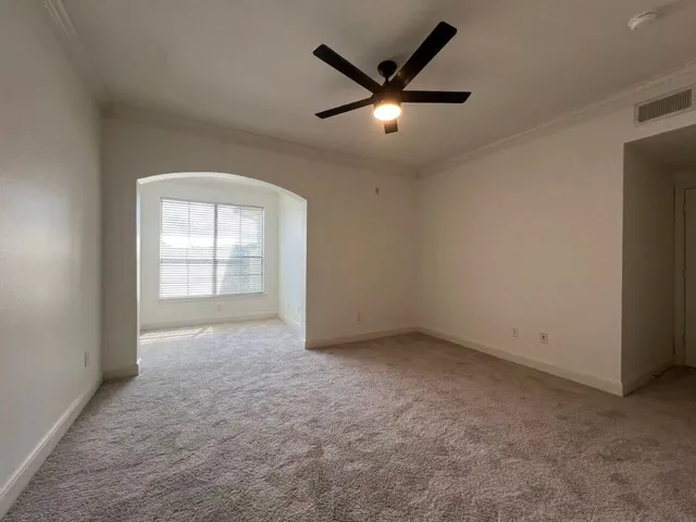 $1,750 | 7701 Rialto Boulevard, Unit 1232, Austin, TX 78735