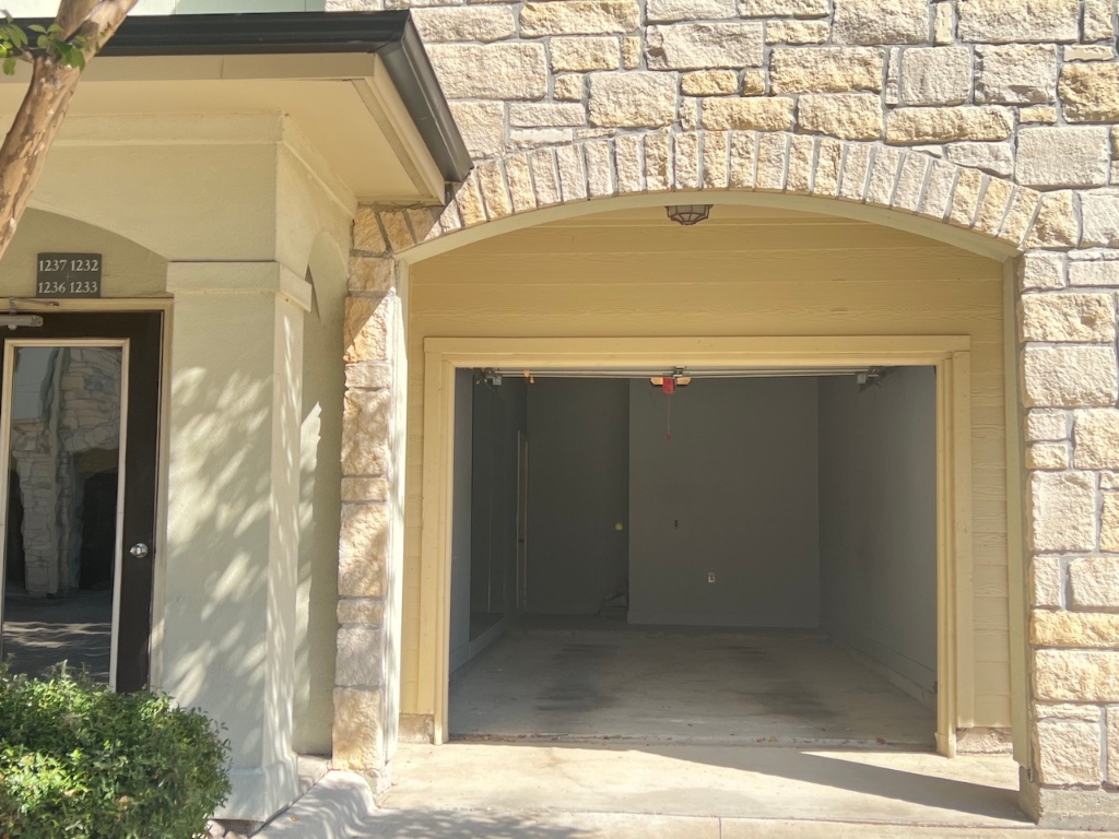 7701 Rialto Boulevard, Unit 1232 Austin, TX 78735 - Photo 3 of 39